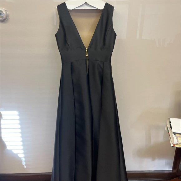 Nicole Miller Formal Black Dress with Gold Zipper Accent, Size 12 - Picture 3 of 4